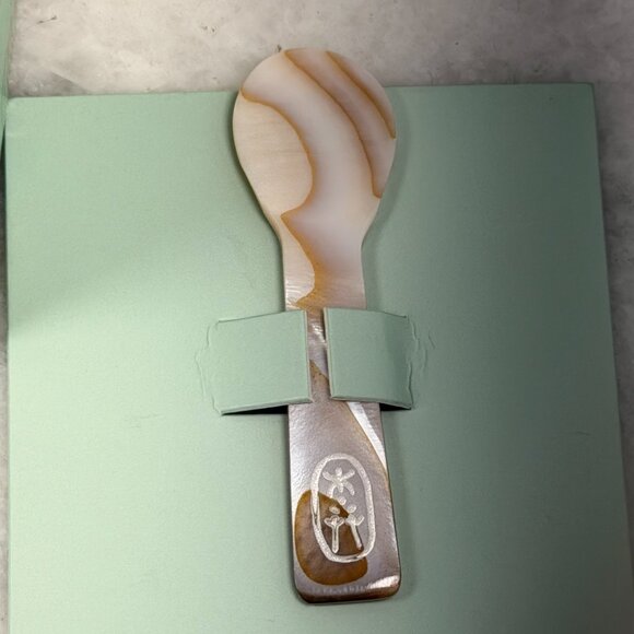 YINA Hydracloud Cream 1.6 fl oz - Reduces inflammation = Visibly energizes skin - Picture 2 of 3